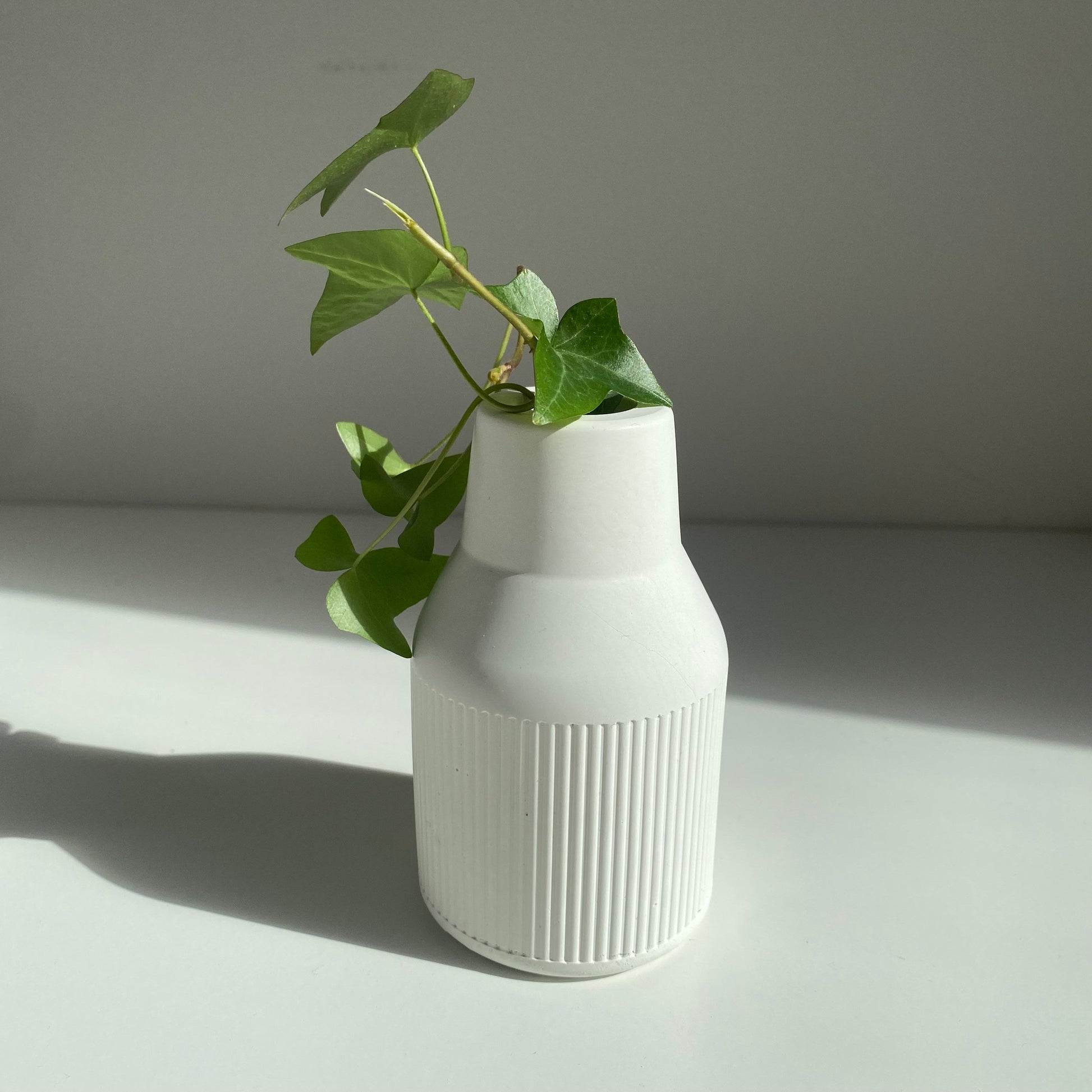 Small Minimal Concrete Vase | Minimalist | Modern | Decorative Vase | Boho Scandinavian Decor | Home Decor