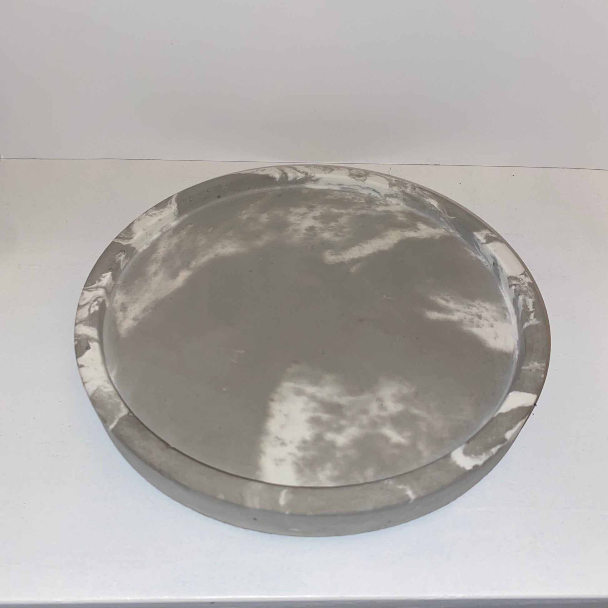 Concrete round tray | Decorative display tray